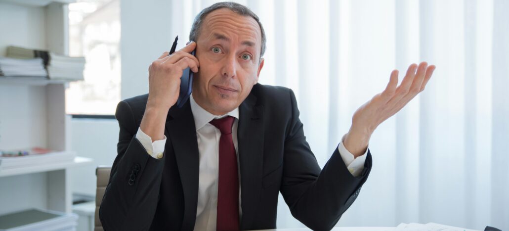 Employé qui se pose des questions
