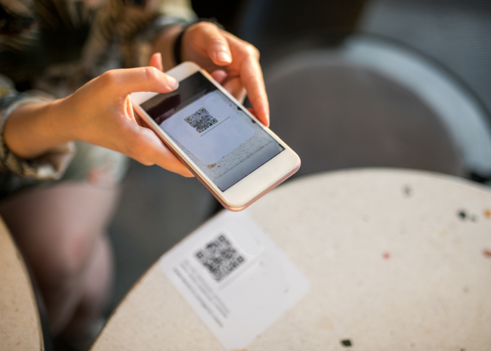 Inventaire informatique mise à jour sur mobile QR code Stock